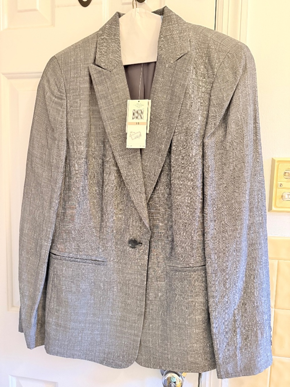 NEW Y2K RETRO 2-PIECE CALVIN KLEIN GAUCHO PANTS W/ BLAZER SIZE 10- COLOR GREY